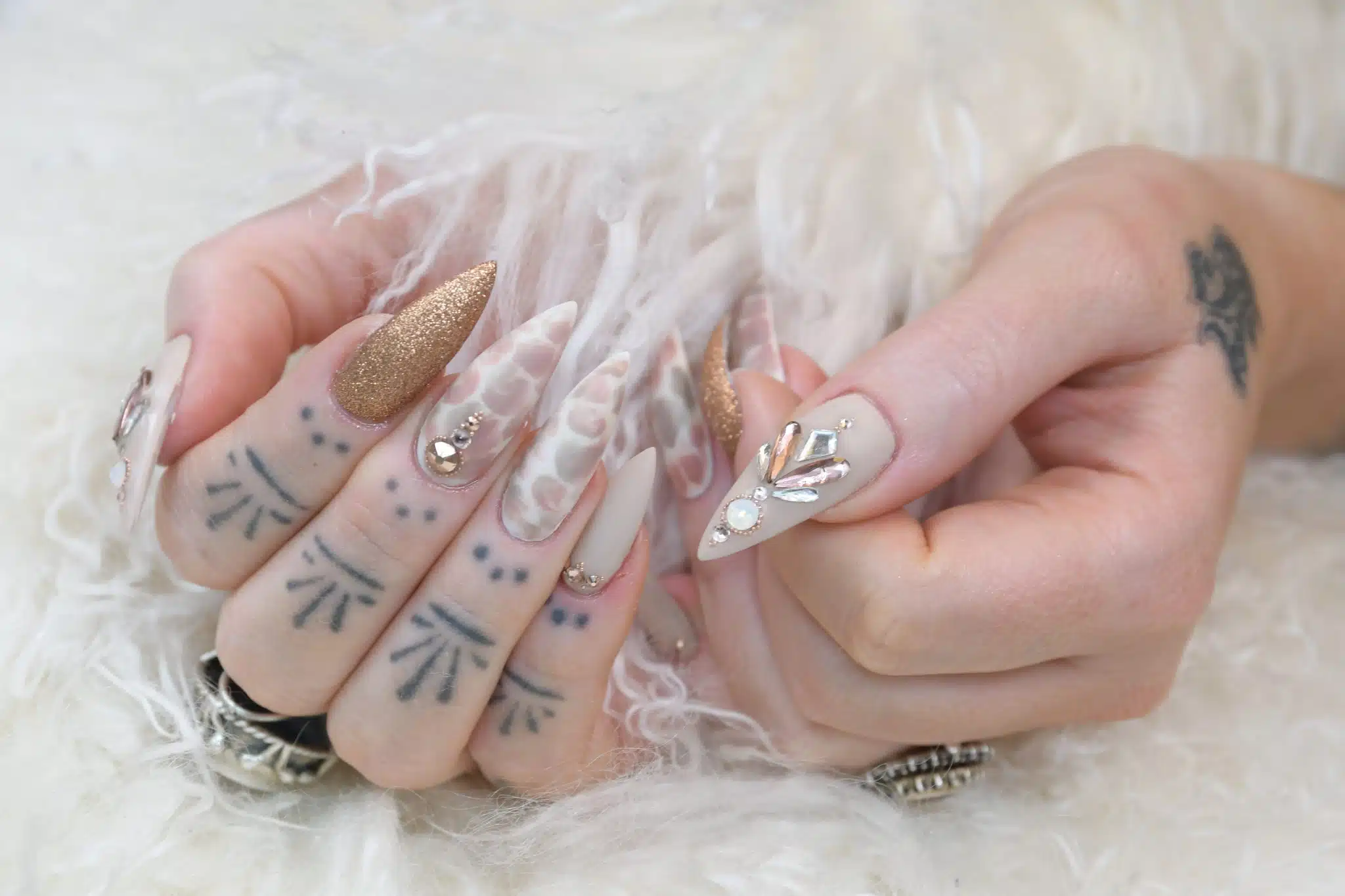 Crystal nail design
